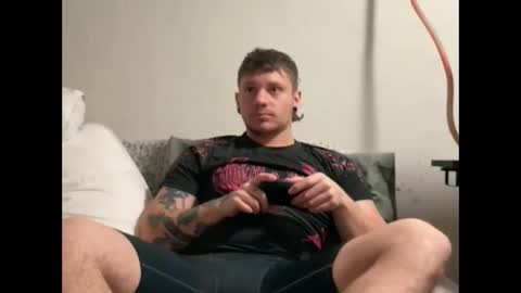 Snapshot of eskol212 chatting on 10.16.25 eskol212 online show from 10.16.25