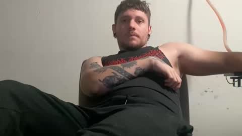 Snapshot of eskol212 chatting on 10.29.25 eskol212 online show from 10.29.25