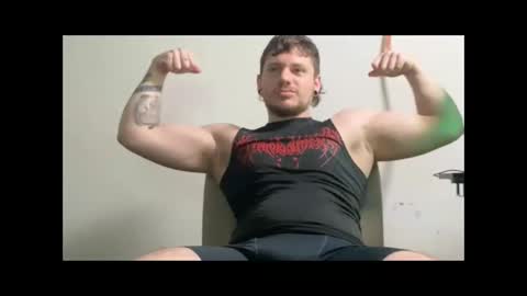 Snapshot of eskol212 chatting on 11.01.25 eskol212 online show from 11.01.25