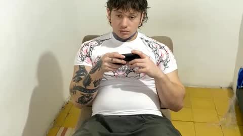 Snapshot of eskol212 chatting on 02.20.26 eskol212 online show from 02.20.26