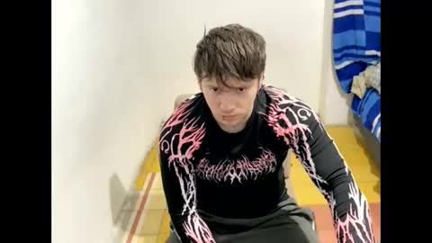 Snapshot of eskol212 chatting on 02.21.26 eskol212 online show from 02.21.26