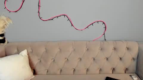 Snapshot of esme_runn chatting on 02.03.25 Esme Runn online show from 02.03.25