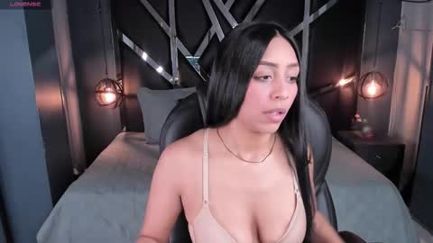 Esmeralda online show from 03.14.26