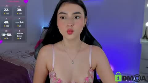 Snapshot of esmeralda_le chatting on 06.14.26 Esmeralda online show from 06.14.26