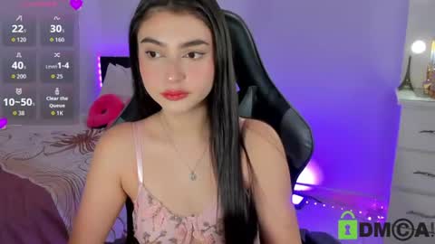 Snapshot of esmeralda_le chatting on 06.26.26 Esmeralda online show from 06.26.26