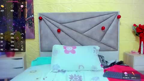 Esmeralda .INDEPENDENT MODEL online Monday to Saturday 3 pm Chicago online show from 03.10.25