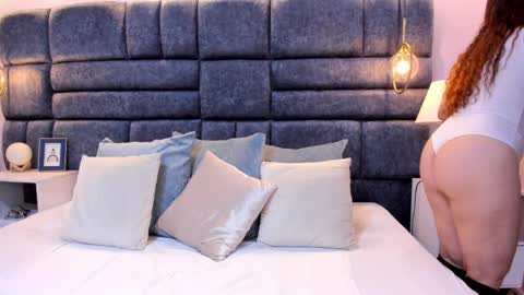 Esmeralda  online show from 03.27.26