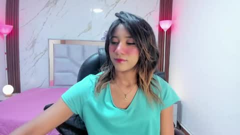 esperanzamora online show from 04.21.26