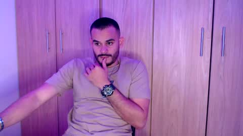 Snapshot of esteban_fer chatting on 02.12.25 Esteban Fernandez online show from 02.12.25