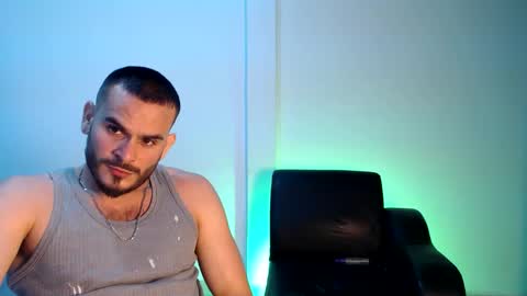 Snapshot of esteban_fer chatting on 11.06.25 Esteban Fernandez online show from 11.06.25