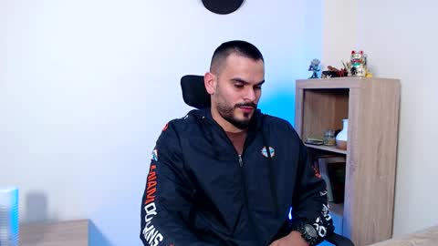 Snapshot of esteban_fer chatting on 02.09.26 Esteban Fernandez online show from 02.09.26