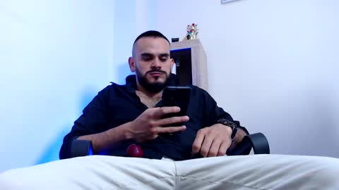 Snapshot of esteban_fer chatting on 02.25.26 Esteban Fernandez online show from 02.25.26