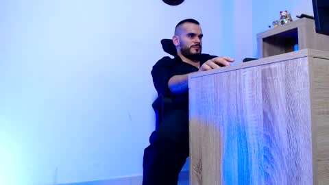 Snapshot of esteban_fer chatting on 02.27.26 Esteban Fernandez online show from 02.27.26