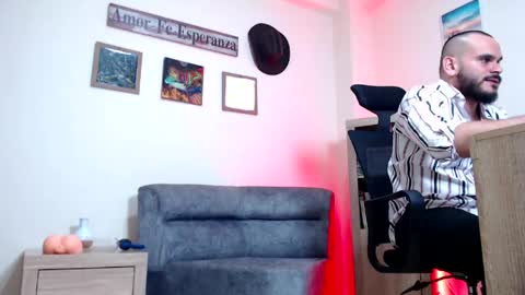 Esteban Fernandez online show from 04.14.26