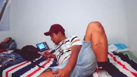 Snapshot of esteban_verg chatting on 12.13.24 wailer1996 online show from 12.13.24