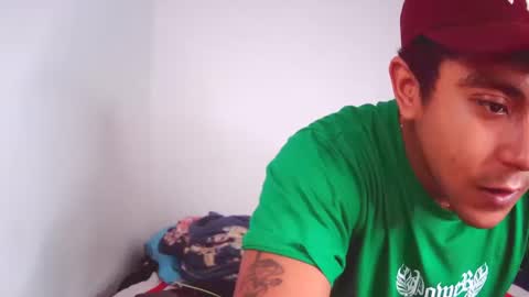 Snapshot of esteban_verg chatting on 12.19.24 wailer1996 online show from 12.19.24