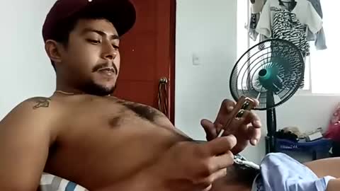 Snapshot of esteban_verg chatting on 01.23.25 wailer1996 online show from 01.23.25