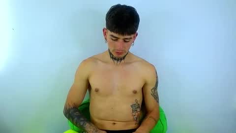 Esteban independent model online show from 03.06.25