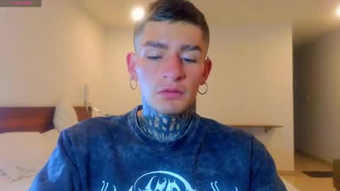 Esteban independent model online show from 05.11.26