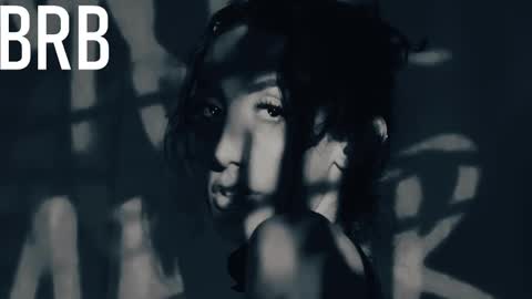 Estefa G online show from 01.30.25