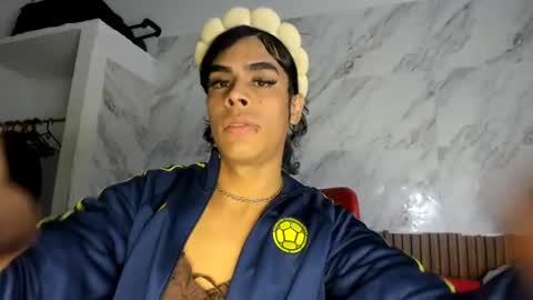 Snapshot of estefani_robles chatting on 06.22.26 estefani robles online show from 06.22.26