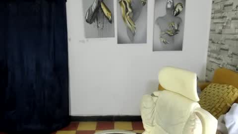Snapshot of estefani_robles chatting on 07.03.26 estefani robles online show from 07.03.26