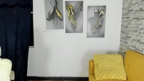 Snapshot of estefani_robles chatting on 07.04.26 estefani robles online show from 07.04.26