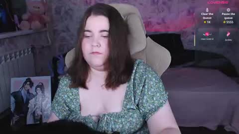 estelle_hicks online show from 06.16.26