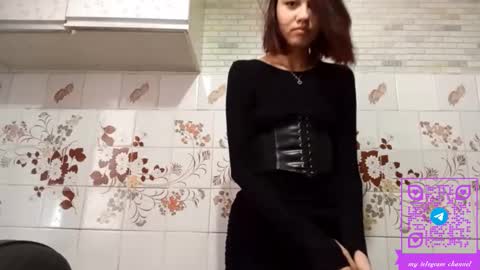 Snapshot of estellekirbo chatting on 02.19.26 estellekirbo online show from 02.19.26