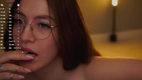 Ester online show from 03.11.26