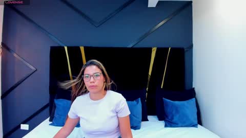 esther_xo online show from 06.25.26