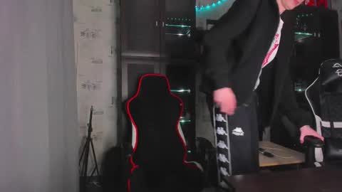 LOUIS online show from 11.09.25