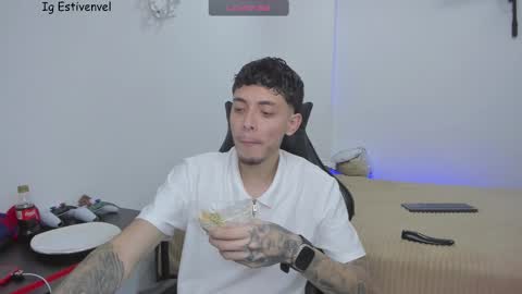 estivenvel online show from 03.01.26