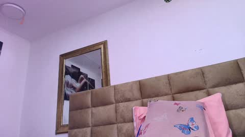 Estrella online show from 01.30.25