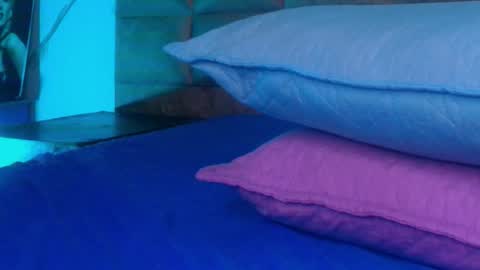 Estrella online show from 11.08.25