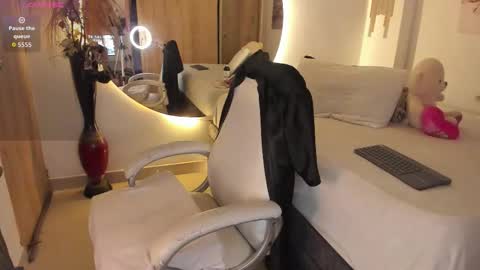 AmberDisny online show from 01.15.26