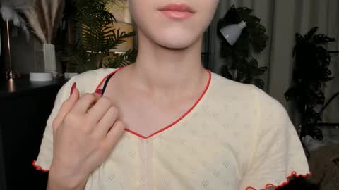 Snapshot of eternity_cuite chatting on 09.20.25 Natalie online show from 09.20.25