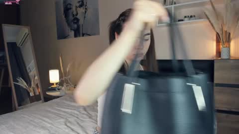 Mary online show from 01.11.25