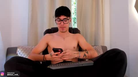 etham_wolf1 online show from 04.29.26