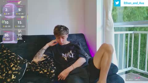 Snapshot of ethan_and_ava chatting on 11.20.25 ethan and ava online show from 11.20.25