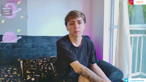 Snapshot of ethan_and_ava chatting on 11.26.25 ethan and ava online show from 11.26.25