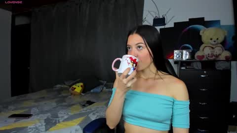  Chloe  Ethan  online show from 02.17.25