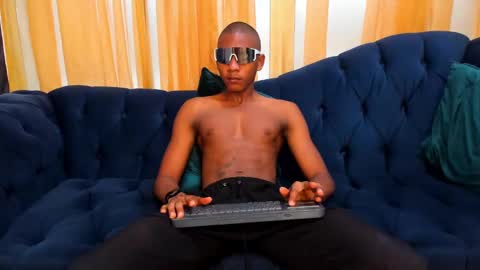 King Ethan online show from 01.22.25