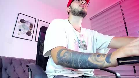 ethan_greacee online show from 02.14.26