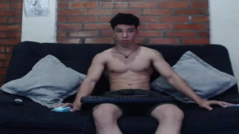 Snapshot of ethan_noir chatting on 01.19.25 Ethan Noir online show from 01.19.25