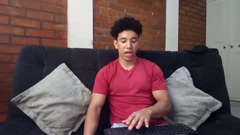 Snapshot of ethan_noir chatting on 02.01.25 Ethan Noir online show from 02.01.25