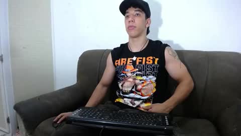 Snapshot of ethan_noir chatting on 02.08.25 Ethan Noir online show from 02.08.25