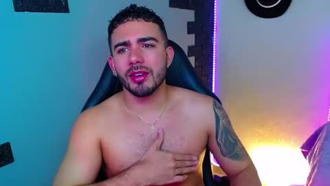 Snapshot of ethanhairy chatting on 07.01.26 Ethan online show from 07.01.26