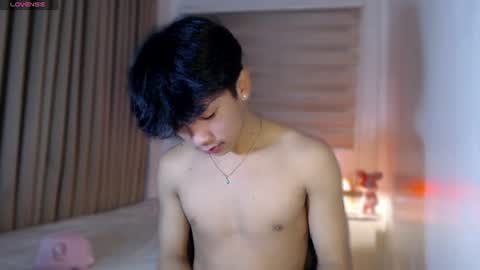 Snapshot of etherealboytoy4hire chatting on 07.15.26 Rey online show from 07.15.26