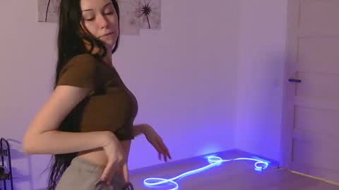 etherealnightwhisper online show from 12.04.25